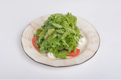 Салат из свеклы и шпината Салат из свеклы и шпината